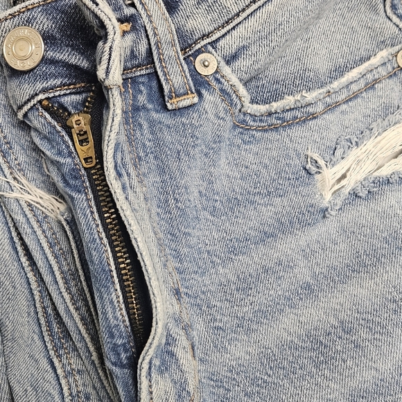 29 American Eagle Distressed Destroyed Mom Jean Women’s Size 4 - Picture 10 of 11